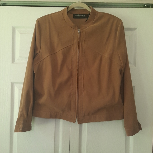 Sag Harbor Jackets & Blazers - Sag Harbor Dress Petites Camel Brown Zip-up light jacket Size 14P w/pad shoulder